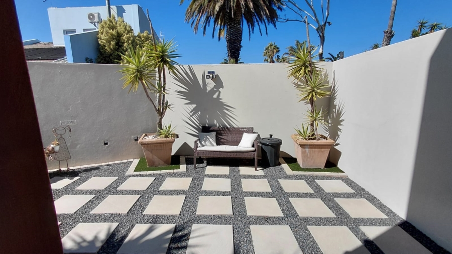 To Let 3 Bedroom Property for Rent in Blouberg Rise Western Cape